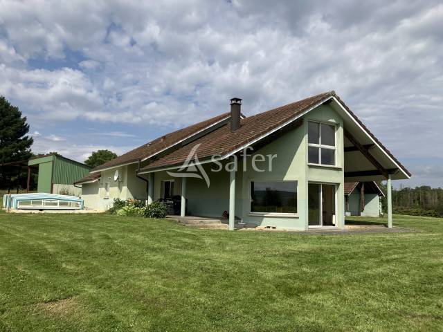 Propriété rurale de 3 ha - maison moderne de 240 m² - 1 bâti