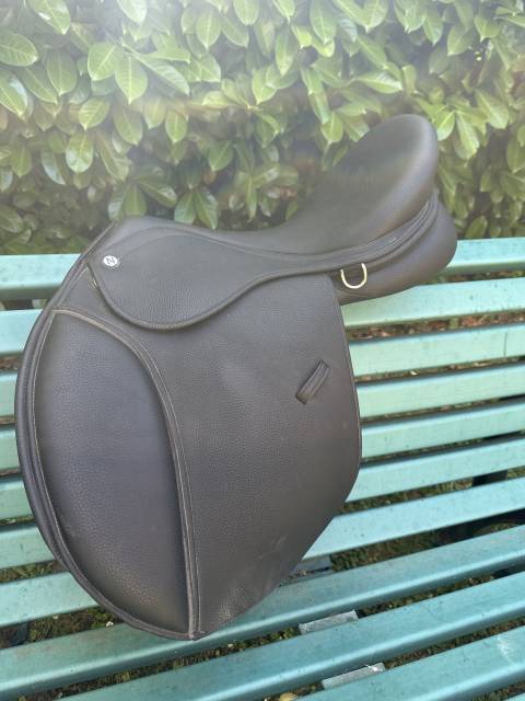 Selle Norton Pro Mixte Noire 17,5