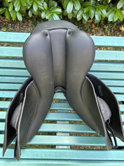 Selle Norton Pro Mixte Noire 17,5