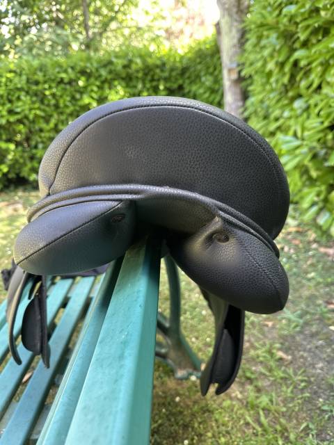 Selle Norton Pro Mixte Noire 17,5