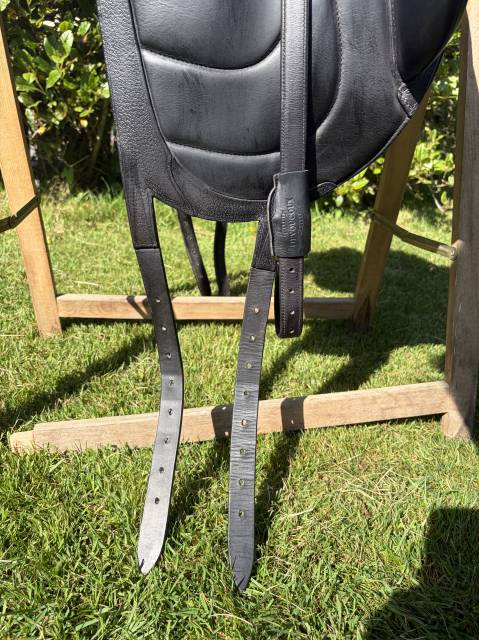 Selle de dressage Malika harmonie S Devoucoux 