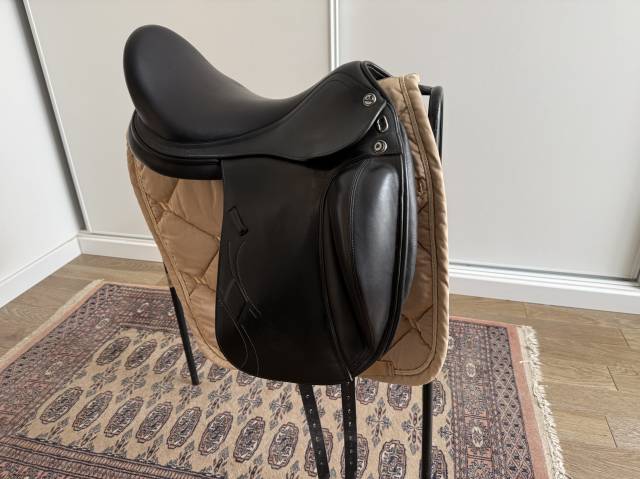 Selle de dressage marque prestige philosophy k