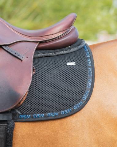 Tapis de selle MESH - GEM - Ultra respirant