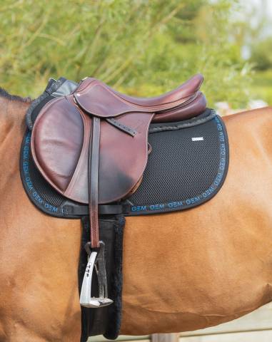 Tapis de selle MESH - GEM - Ultra respirant