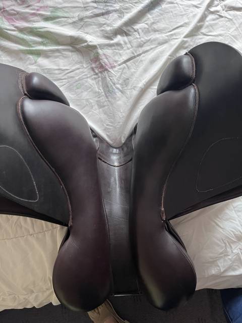 Selle Fairfax 17,5 pouces 