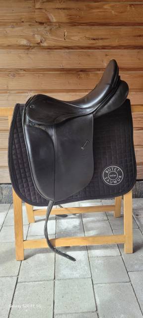 Selle dressage stubben