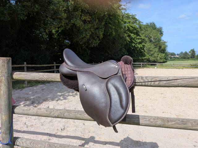 Selle Wintec 500 Cair Hart Mixte 17,5