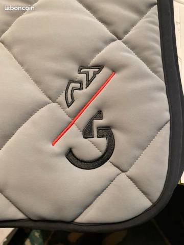 Tapis Cavalleria Toscana Edition Speciale Gris Cheval 