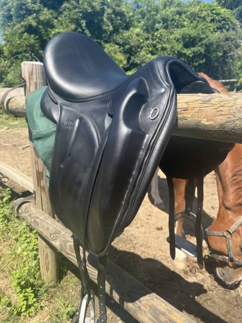 Selle Devoucoux Makila Lab 17,5 