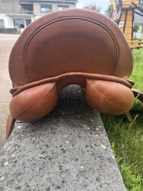 Selle de dressage portugaise Gomes
