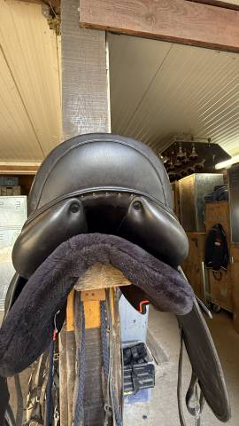 Selle de dressage Antar&egrave;s avec cuir Alta&Iuml;r