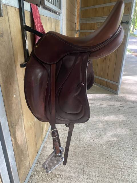 Selle de dressage cadence 