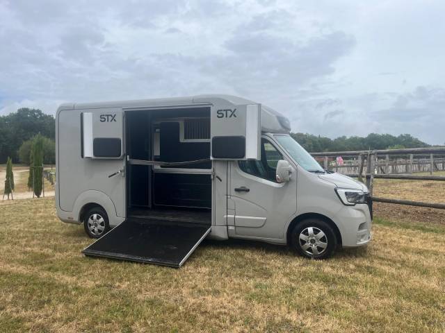 Stx 2024/ 3 places/18000 km