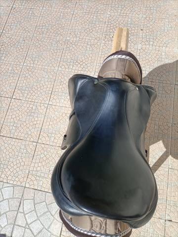 Selle Devoucoux Biarritz 18" noire