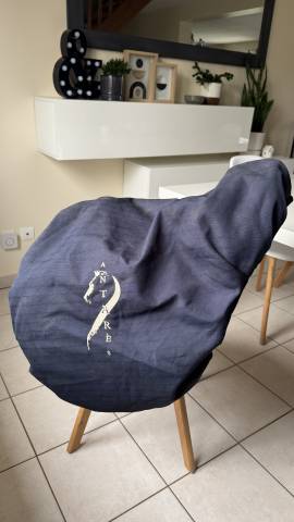 Selle Antares taille : 17   couleur : marron 