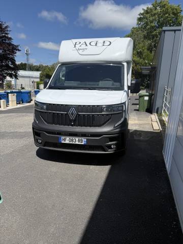 Vl 2 chevaux nouveau master 170cv bm