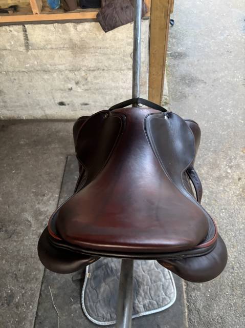 Selle Meyer doubl&eacute;e veau 
