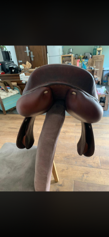 Selle Antar&egrave;s 17,5" &ndash; Bon &eacute;tat &ndash; Ann&eacute;e 2013