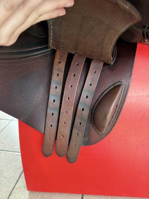 Selle GBS mod&egrave;le CSS 17,5 chocolat