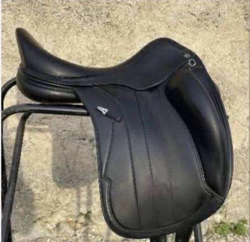 Selle de dressage Equipe