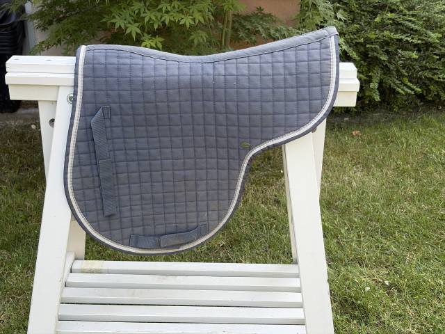 Ensemble, tapis, bonnet