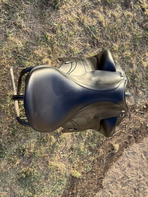 Selle de dressage &eacute;quipe 
