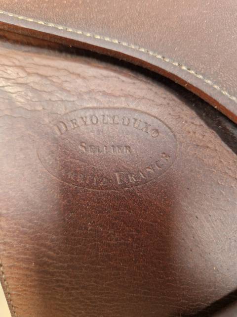 Selle devoucoux mod&egrave;le biarritz de 2011, taille 17