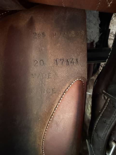 Selle Butet Obstacle 17,5&rdquo; semi-creuse