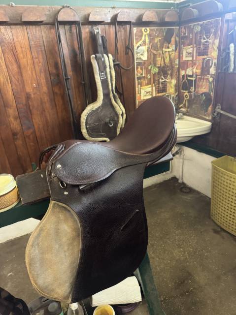 Selle CSO ROSSI y CARUSO 17” cuir & daim marron 