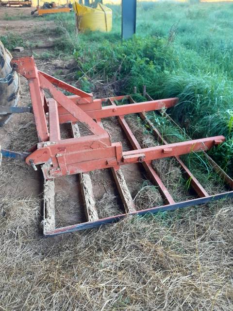 Vend outils entretien sol equestre
