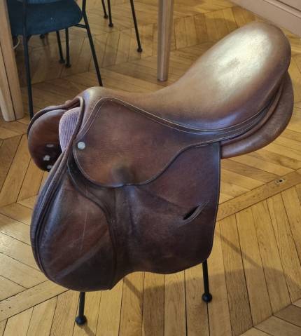 Selle mixte d'occasion Childeric 17,5