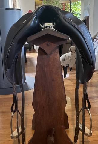 Selle dressage Devoucoux