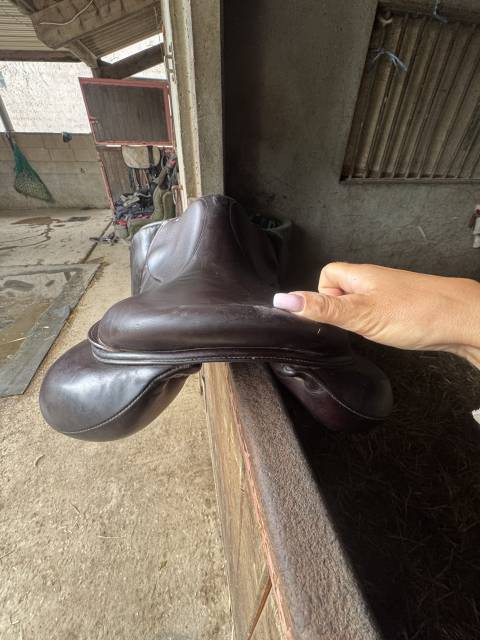 Selle Devoucoux taille 17,5 Biarritz Lab