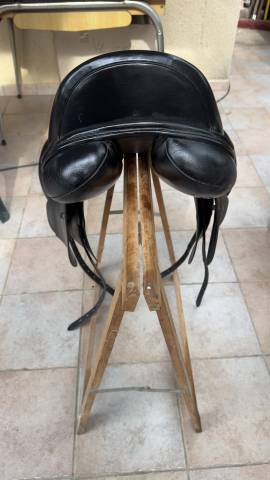 SELLE KENT AND MASTER 17.5