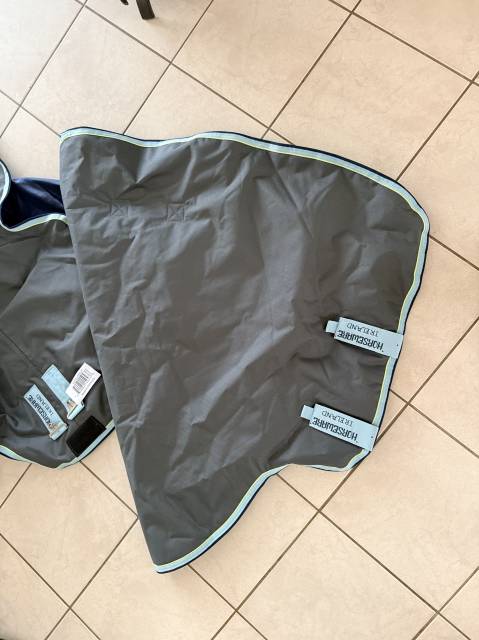 Couverture horseware amigo couvre cou amovible 