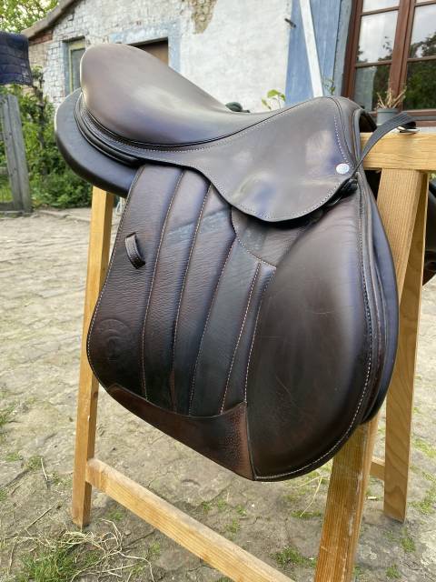 &Agrave; vendre &mdash; Selle Forestier S&eacute;oul obstacle, 17&rdquo;, 2022