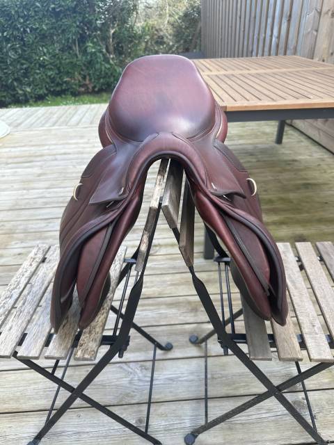 Selle CWD 17,5 doubl&eacute; veau 