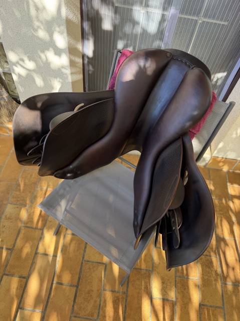 Selle Child&eacute;ric taille 17&rsquo;5