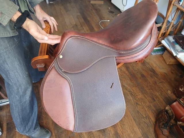 Selle neuve ar&ccedil;onerie fran&ccedil;aise 