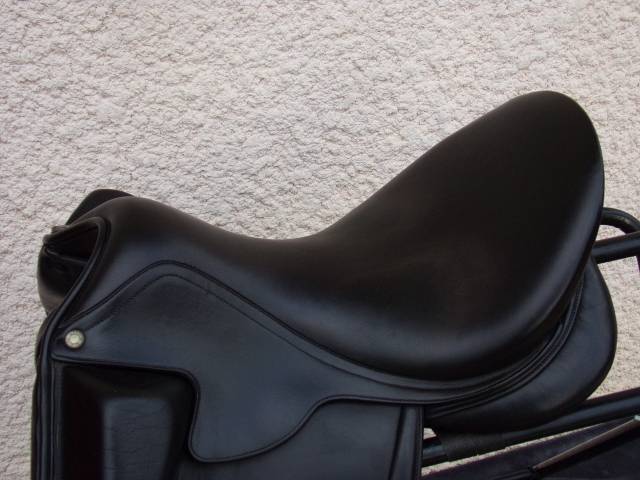 Selle Dressage Aulion 17'