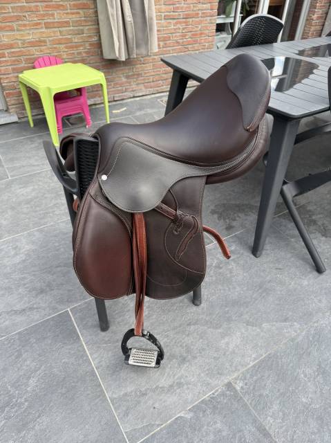 Selle antares 17,5