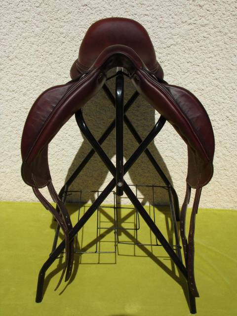 Selle Dressage Antares alliance 17'5 Splendide