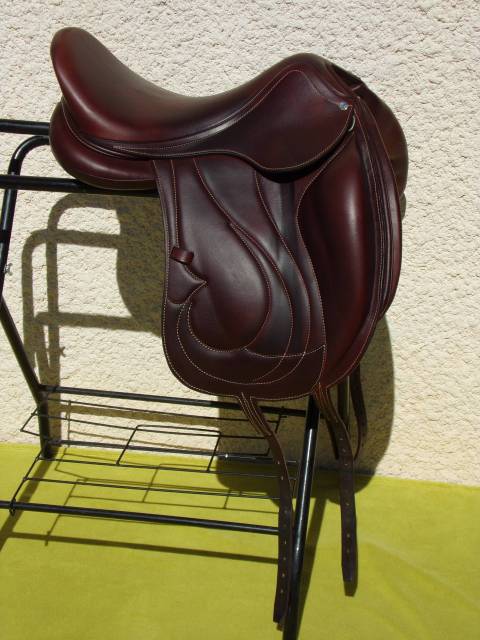 Selle Dressage Antares alliance 17'5 Splendide