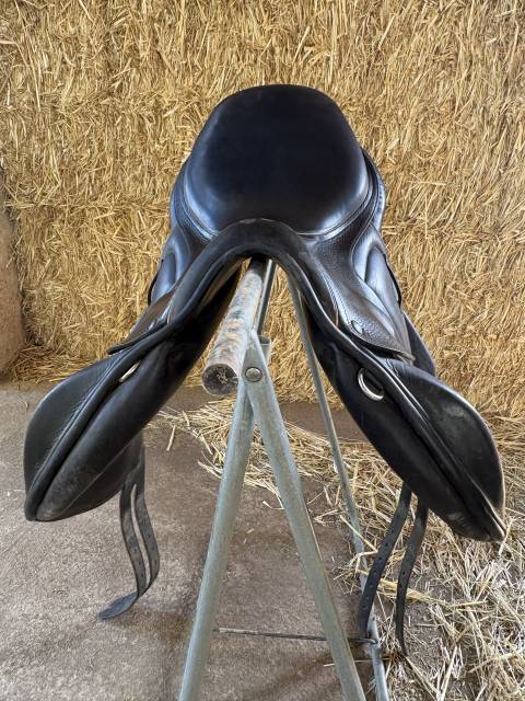&Agrave; vendre Selle Childeric CSO 17,5&rsquo;