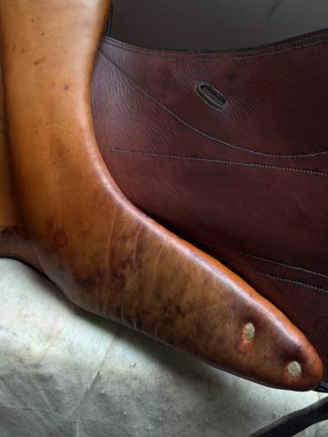 Selle dressage Forestier noire et fauve T.17,5/18P 