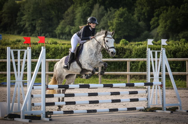  véritable ponette d'enfant pour sport et/ou loisirs