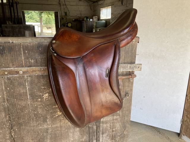 Selle dressage belloir 