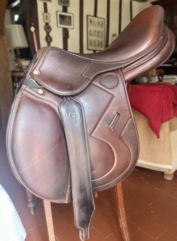 Selle antares signature doublée veau t18 1350 euros