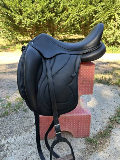 Antar&egrave;s cadence noire
