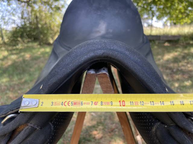 Selle de dressage si&egrave;ge  17,5 